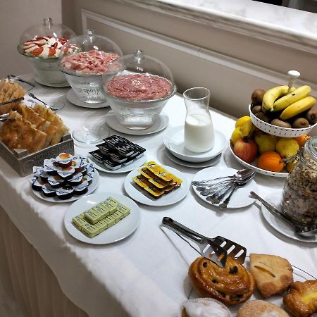 Hotel Paola Алтопасчио Экстерьер фото