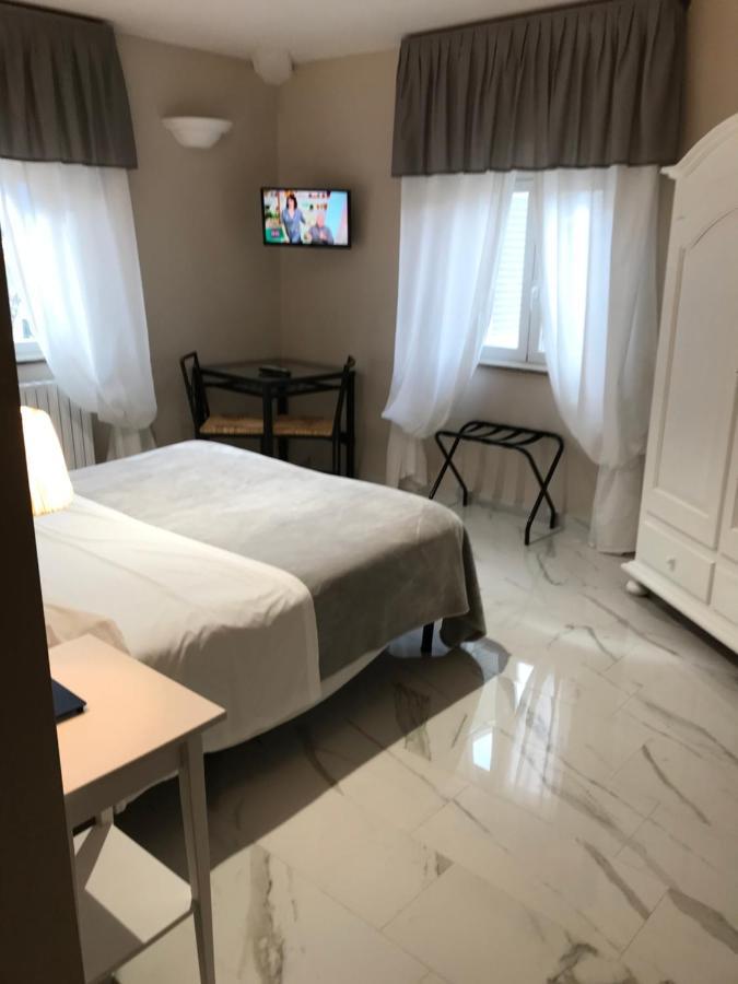 Hotel Paola Алтопасчио Экстерьер фото