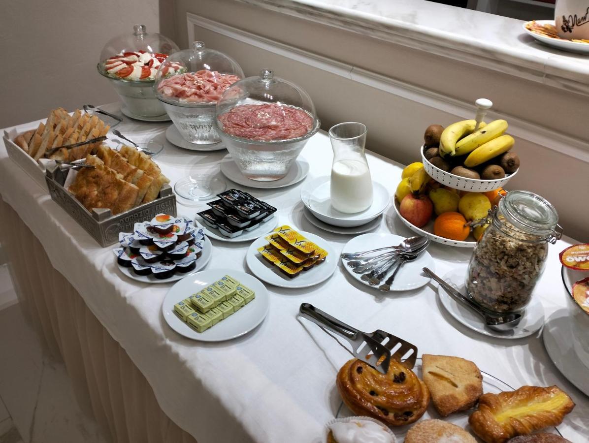 Hotel Paola Алтопасчио Экстерьер фото